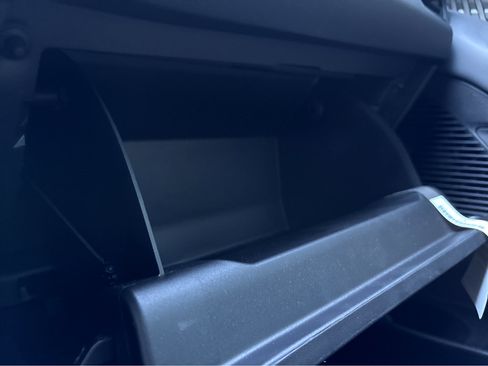 Used 2025 Dodge Charger R/T w/ Sun & Sound Package image 17