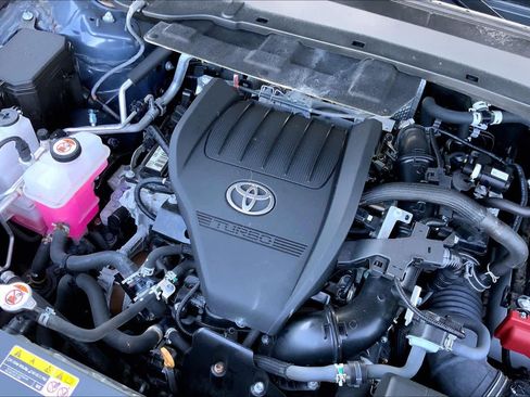 Used 2024 Toyota Grand Highlander AWD image 33