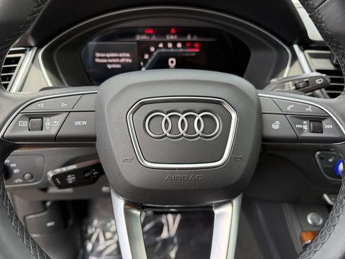 Used 2023 Audi Q5 2.0T Premium Plus w/ Premium Plus Package AWD/4WD image 19