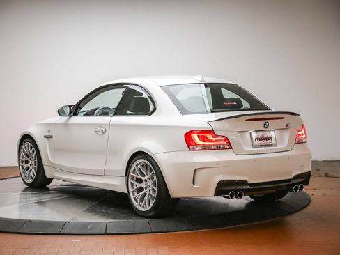 Used 2011 BMW 1 Series M RWD image 5