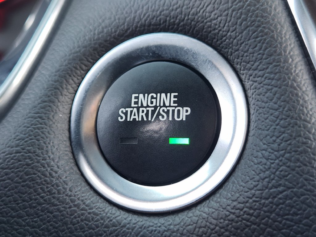Used 2023 Chevrolet Traverse Premier w/ Redline Edition FWD image 19