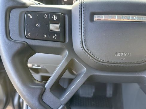 Used 2024 Land Rover Defender 130 X-Dynamic SE image 17