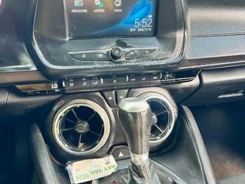 Used 2016 Chevrolet Camaro LT image 7