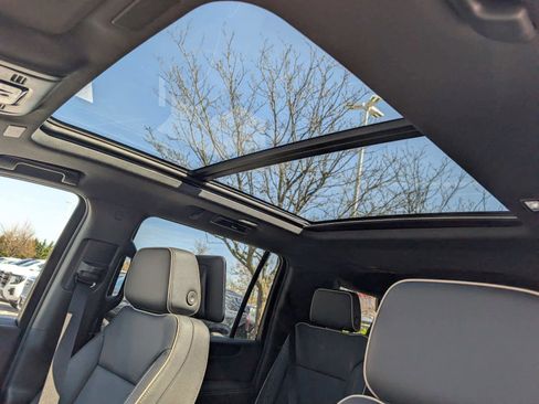 Certified 2026 GMC Yukon XL Elevation w/ Elevation Premium Package image 21