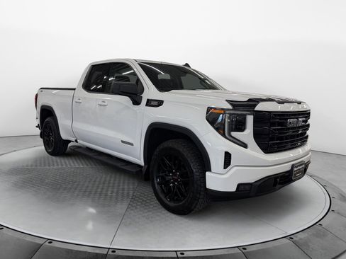 Used 2024 GMC Sierra 1500 Elevation w/ X31 Off-Road Package AWD/4WD image 4