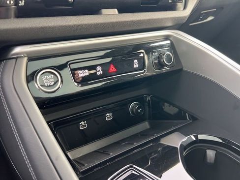 Certified 2025 Audi Q5 2.0T Premium Plus w/ Premium Plus image 22