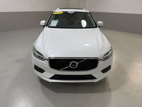 Used 2020 Volvo XC60 T5 Momentum w/ Protection Package AWD/4WD image 3