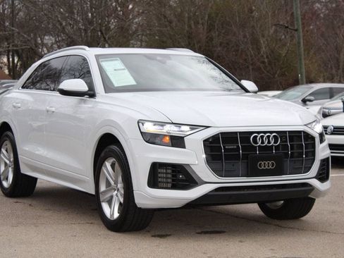 Used 2019 Audi Q8 Premium image 1
