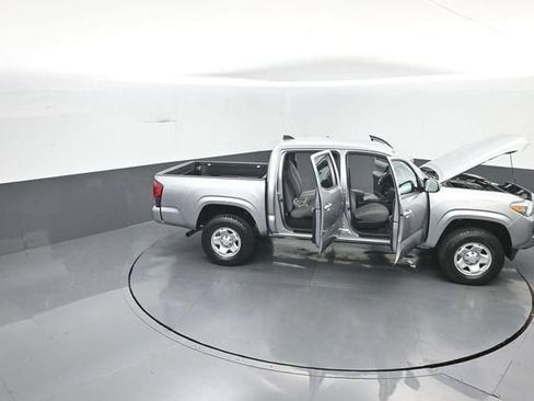 Used 2023 Toyota Tacoma SR AWD/4WD image 44