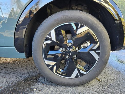 Used 2024 Kia Niro Wind w/ Wind Preserve Package image 6