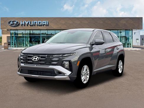 New 2026 Hyundai Tucson SE image 1