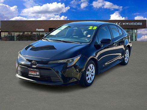 Used 2023 Toyota Corolla LE image 1