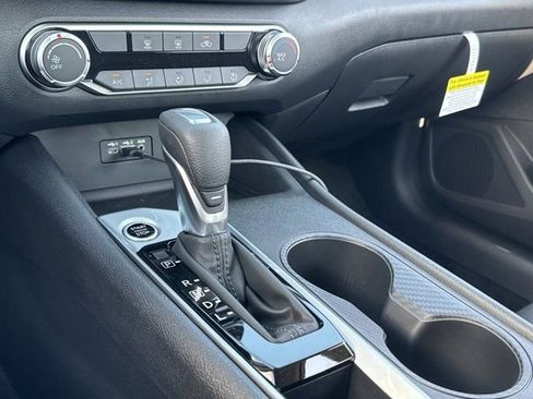 Used 2025 Nissan Altima 2.5 S image 20