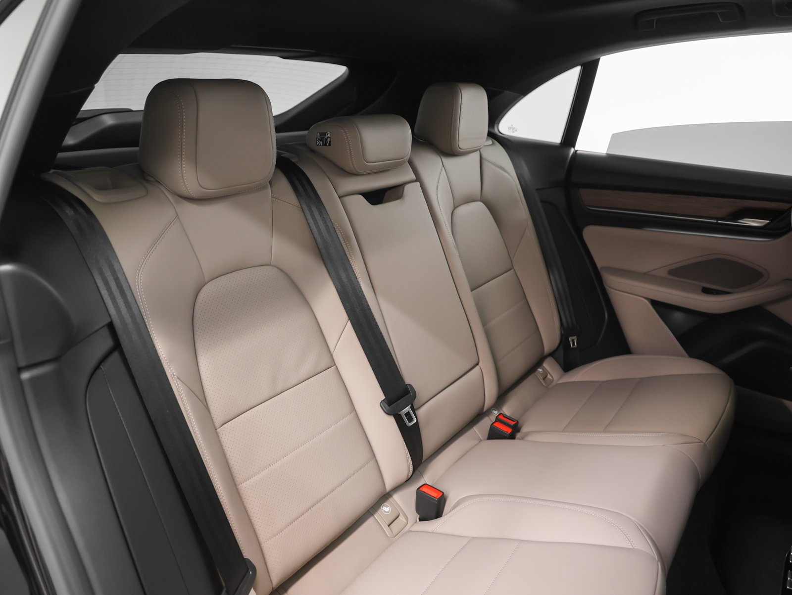 Certified 2026 Porsche Macan 4 Electric AWD/4WD image 27