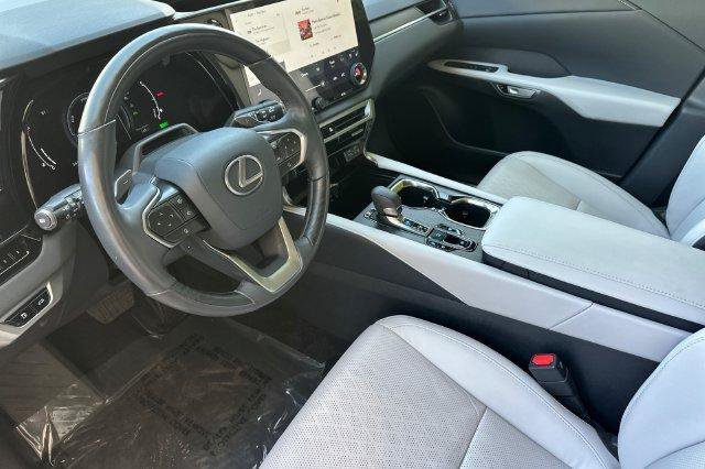 Used 2023 Lexus RX 350 w/ Accessory Package (Z1) AWD/4WD image 10