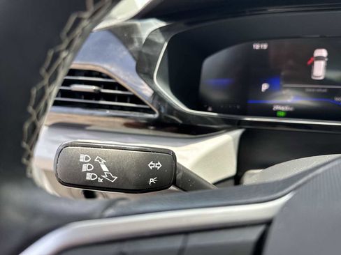Certified 2023 Volkswagen Taos S FWD image 32