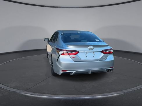 Used 2023 Toyota Camry SE w/ Convenience Package FWD image 7