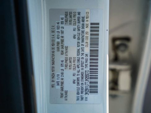 Used 2018 MAZDA MAZDA3 Sport image 28