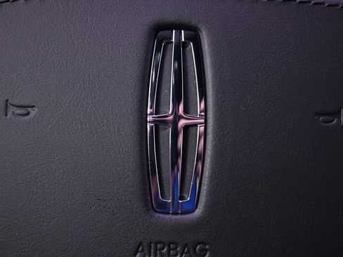 New 2026 Lincoln Nautilus Reserve image 32