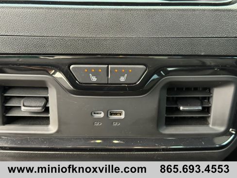 Used 2024 GMC Sierra 2500 AT4 w/ AT4 Premium Plus Package AWD/4WD image 21