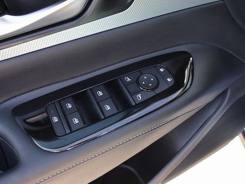 Used 2026 Nissan Murano SL image 16