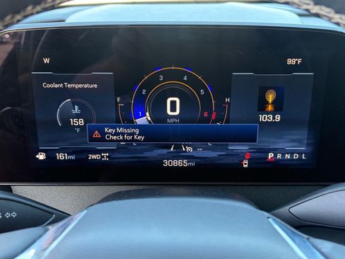Used 2025 Chevrolet Traverse LT AWD/4WD image 18