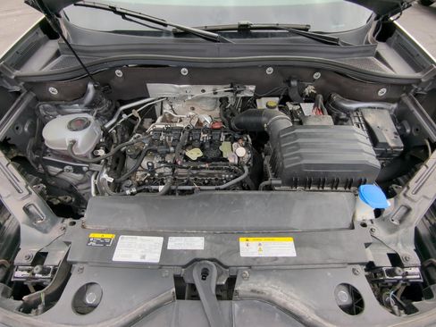 Used 2024 Volkswagen Atlas SE image 35