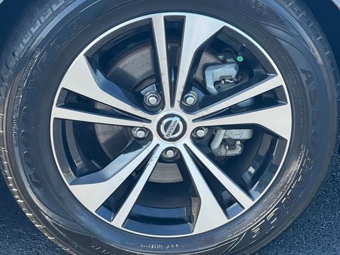 Used 2022 Nissan Sentra SV image 58