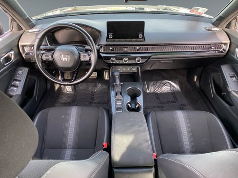 Used 2025 Honda Civic Sport image 10
