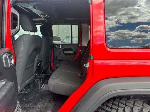 Used 2021 Jeep Wrangler Unlimited Sport AWD/4WD image 17