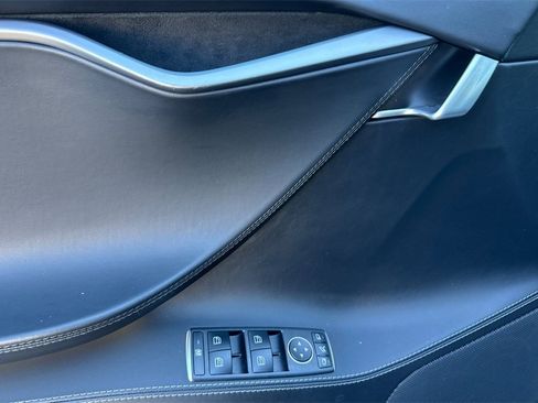 Used 2019 Tesla Model S 100D image 11