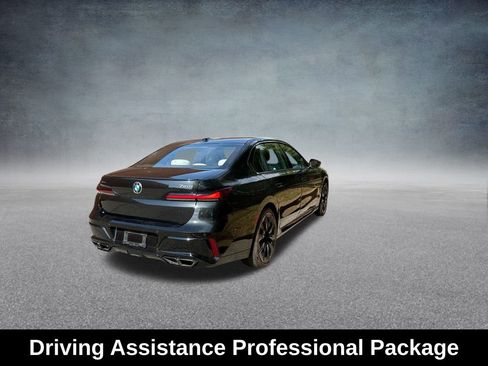 Used 2024 BMW 760i xDrive w/ Executive Package image 10