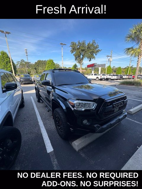 Used 2021 Toyota Tacoma SR5 RWD image 1