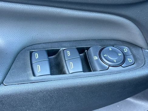 Used 2024 Chevrolet Equinox LT AWD/4WD image 12