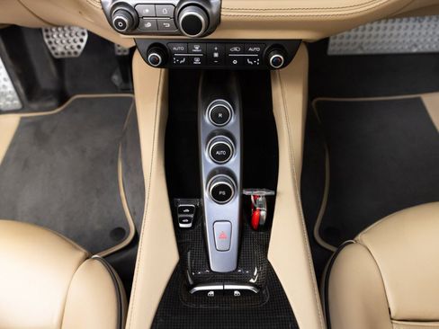 Certified 2019 Ferrari Portofino image 83