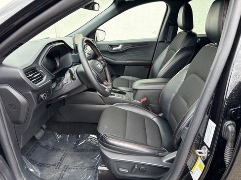 Used 2025 Ford Escape ST-Line Select AWD/4WD image 9