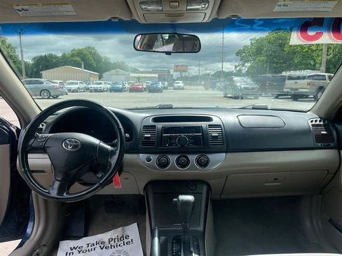 Used 2005 Toyota Camry LE FWD image 23