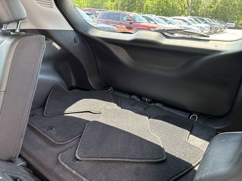 Used 2022 Jeep Compass Limited image 36