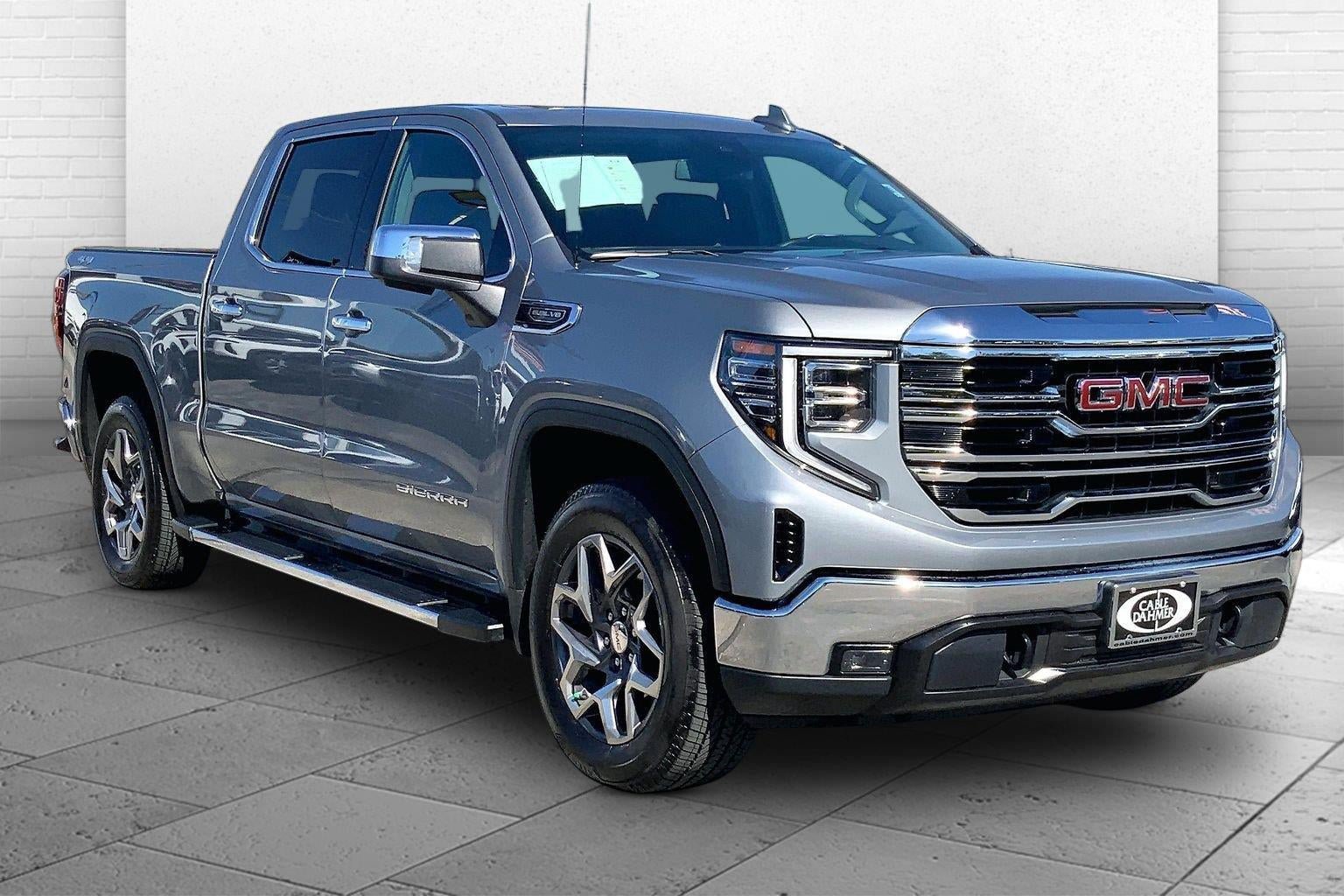Used 2026 GMC Sierra 1500 SLT w/ SLT Premium Package AWD/4WD image 1