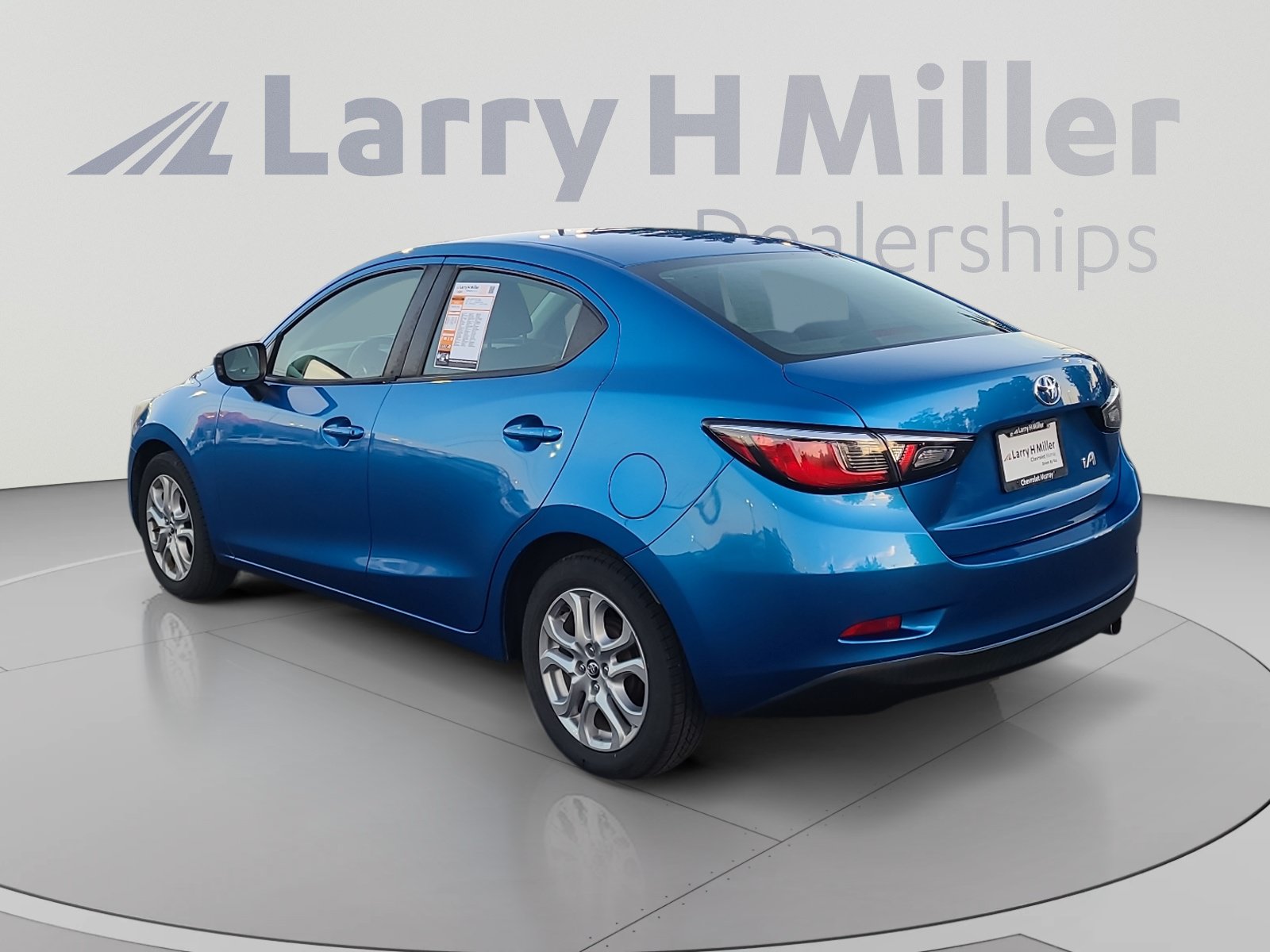 Used 2017 Toyota Yaris iA FWD image 3