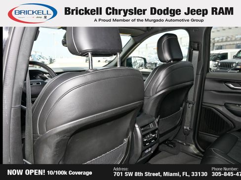 Used 2024 Jeep Grand Cherokee Altitude AWD/4WD image 17