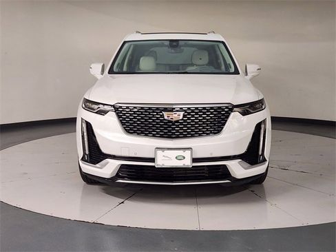Used 2021 Cadillac XT6 Premium Luxury image 9