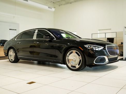 Certified 2022 Mercedes-Benz Maybach S 580 4MATIC image 9