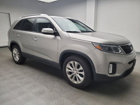 Used 2014 Kia Sorento EX image 11