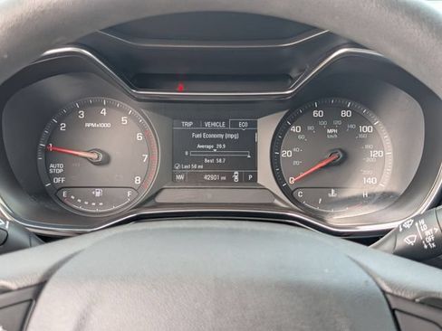 Used 2023 Chevrolet TrailBlazer LT FWD image 25