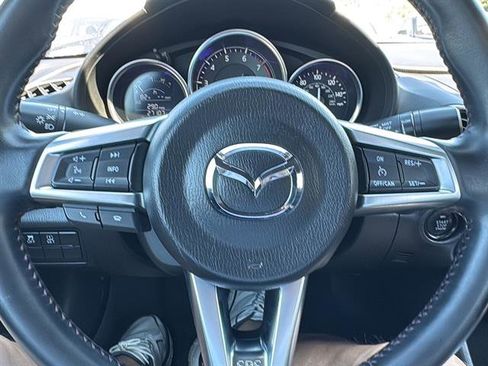 Used 2016 MAZDA MX-5 Miata Sport image 10