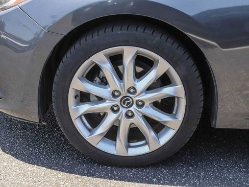 Used 2016 MAZDA MAZDA3 s Touring FWD image 9