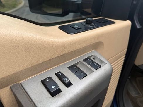 Used 2016 Ford F350 Lariat w/ Lariat Ultimate Package RWD image 13
