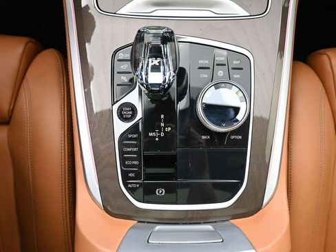 Used 2022 BMW X5 xDrive40i AWD/4WD image 19