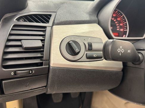 Used 2004 BMW Z4 2.5i RWD image 13